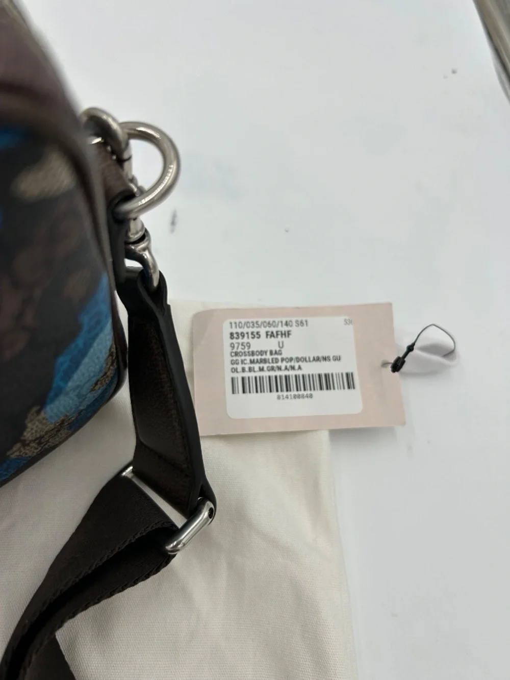 Unisex Gucci GG Crossbody Bag.